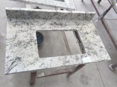 Gwrthbennau gwenithfaen a'r topiau ymolchi