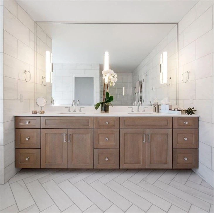Dolomite marble bathroom